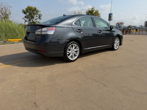 Lexus hs250h
