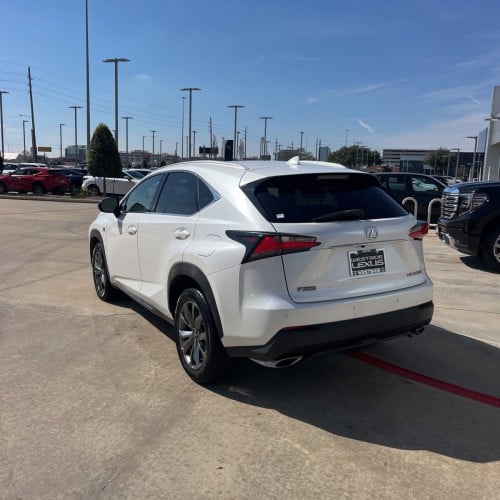 Lexus nx200t F sport 015