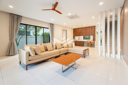 Modern 4 Bedbrooms Villa for RENT in Borey Chankiri near New Airport