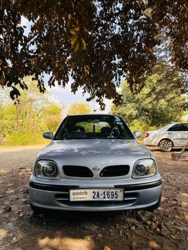 Nissan march 1998