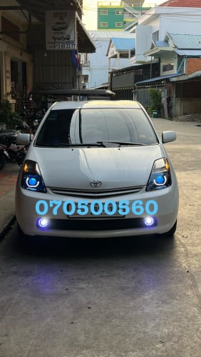 Prius 05 half full 2BK