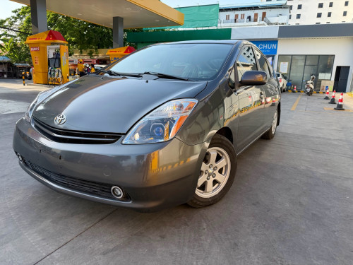 Prius 08 បង់មុន3500$ យកជិះ  (បង់ផ្ទាល់)