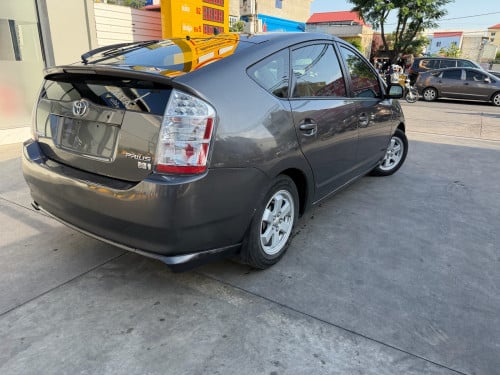 Prius 08 បង់មុន3500$ យកជិះ  (បង់ផ្ទាល់)