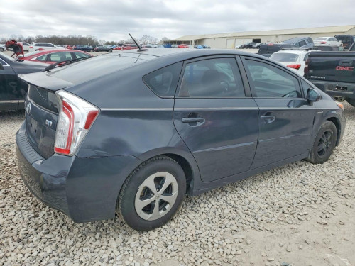 Prius 2015 Option 4 JBL ឡានមកតាមផ្លូវ