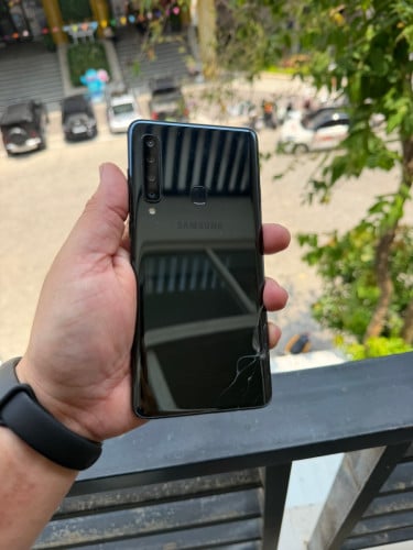 Samsung galaxy A9 ប៉ះខ្នងក្រោយបន្តិច លក់តែ 45$
