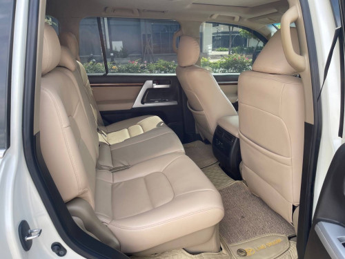 Today LandCruiser 2010 ឡេីង​ 2021