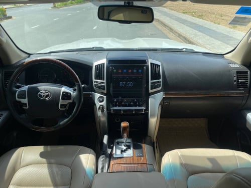 Today LandCruiser 2010 ឡេីង​ 2021