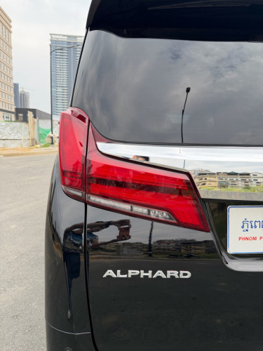Toyota Alphard 2016 V4 សាំងសុទ្ធ ប្រភេទឡានស្អាត