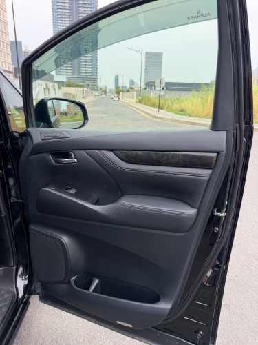 Toyota Alphard 2016 V4 សាំងសុទ្ធ ប្រភេទឡានស្អាត