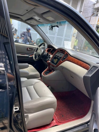 Toyota​ ​Hilander year 2001-2005 with full insurance