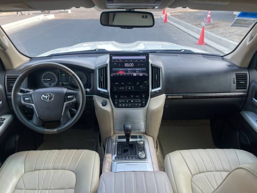 Toyota LandCruiser GXR  2011 ខួប50​ ឡេីង2021​