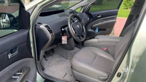 Toyota​ Prius​ year 2004-2009​ Included full insurance