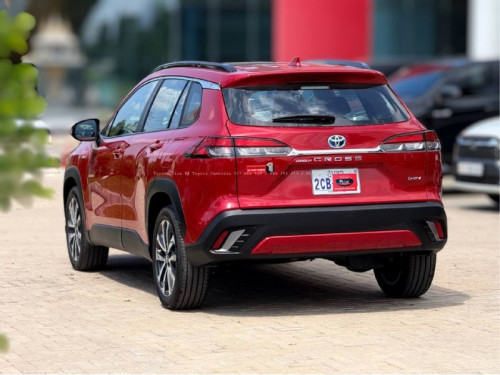TOYOTA COROLLA CROSS HEV 2024