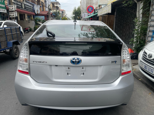 Urgent sale Toyota Prius 2011 option3 new tax paper