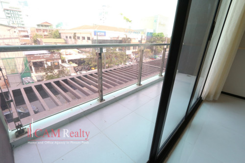 Western Style 1 Bedroom Serviced Apartment For Rent in Daun Penh