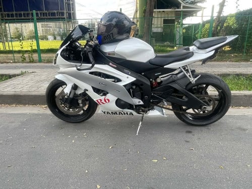 Yamaha R6 year 2013 ពន្ធពេញឆ្នាំ ម៉ូតូសនុំ ស្អាត តំលៃ4500$ ចរចារ ម៉ូតូអ្នកជិះផ្ទាល់