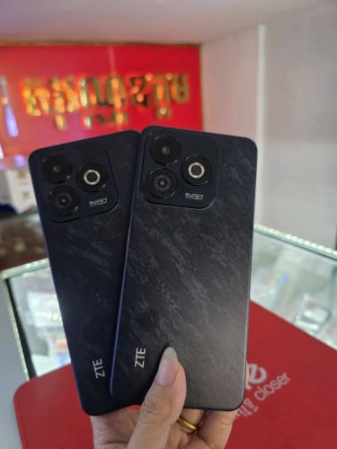 ZTE A75 ram4G+4G/128G sim2 ធានាហ្សីនសុំនុំ ស្អាត99%