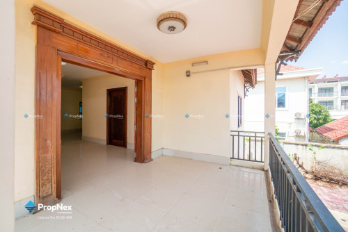 ផ្ទះវីឡាទោល លក់បន្ទាន់ – បញ្ចុះតម្លៃពិសេស!