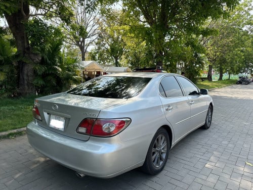 ឡានលក់