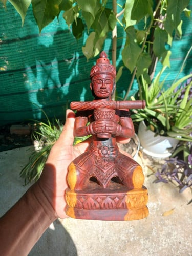 គីង្គក់ជើងបីធ្នង់សាច់កណ្តាញ់