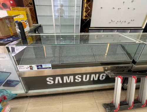 ទូ​ ទូរសព្ទ​
