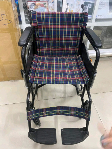 រទេះរុញមនុស្សចាស់
