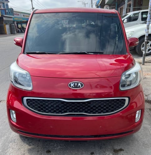 ឆ្នាំ2013 ឡានស្អាត8400$ចចារ