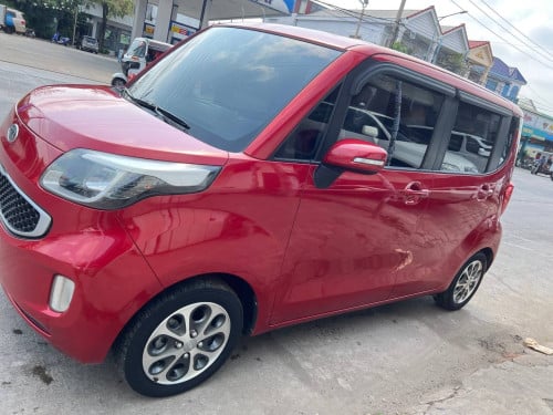 ឆ្នាំ2013 ឡានស្អាត8400$ចចារ