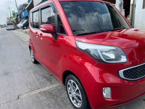 ឆ្នាំ2013 ឡានស្អាត8400$ចចារ