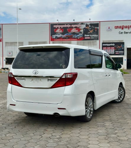 ឡានរៀបចំហើយ2014 ឡើង 2017 27900$ ចរចារបាន