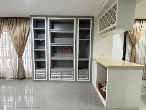 ផ្ទះលក់ បើជួតម្លៃ1900$មានសម្ភារៈប្រើប្រាស់ស្រាប់ បញ្ចាក់យកអ្នកជួលផ្ទាល់ Telegram 0964060358