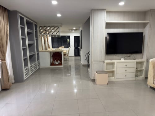 ផ្ទះលក់ បើជួតម្លៃ1900$មានសម្ភារៈប្រើប្រាស់ស្រាប់ បញ្ចាក់យកអ្នកជួលផ្ទាល់ Telegram 0964060358