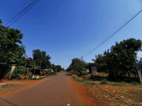 ដីលក់ 5m×45m តម្លៃល្អ ទីតាំងល្អ ស្ថិតនៅកណ្ដាលក្រុង ទីប្រជុំជន ល្អសម្រាប់ប្រកបរបរ លក់ដូរ ឬអាជីវកម្ម ល