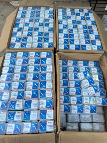 ខ្សែអំបោះទាក់ធ្មេញ Dental Flosser (6 Boxes)