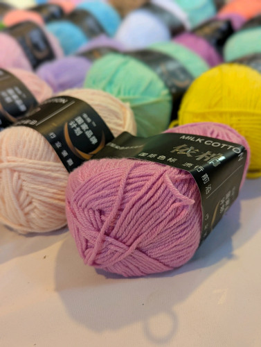 អំបោះ Milk Cotton ចំនួន 50 ដុំ ពណ៌ស្អាតៗ សំរាប់លក់ 🧶