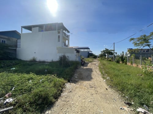 🏦Land  Available for Urgent Sale at a Special Price (Negotiable).