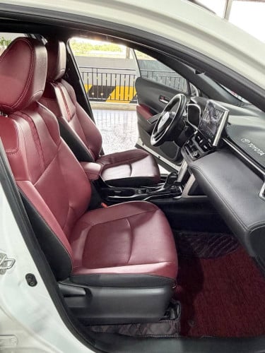 👉កាត់បានក្ដៅៗ TOYOTA COROLLA CROSS ឆ្នាំ 2024👉ធានឡាននាំចូលតាមក្រុមហ៊ុន