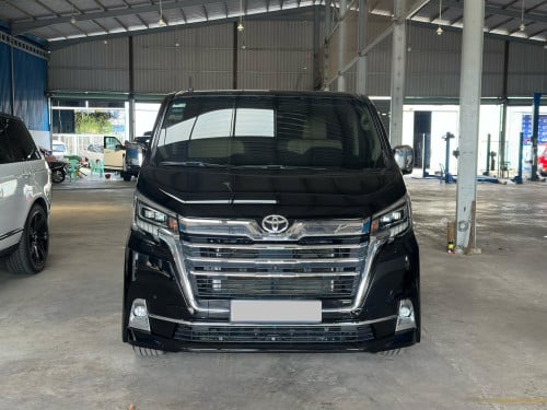 🚘 2023 TOYOTA GRANVIA Premium VIP