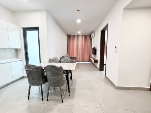 2 Bedrooms For Rent UV2