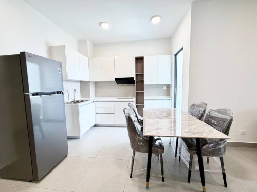 2 Bedrooms For Rent UV2