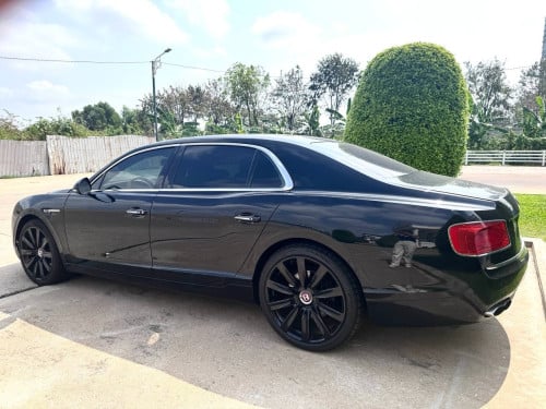 2015年宾利飞驰，4.0T/V8