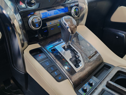 2019 TOYOTA 埃尔法  7 座 | 租售