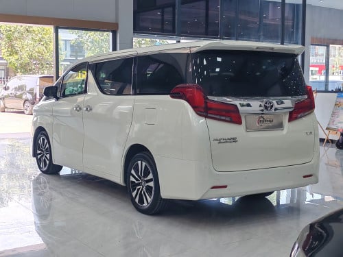 2019 TOYOTA 埃尔法  7 座 | 租售