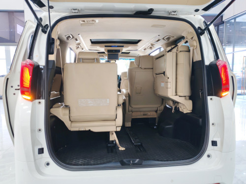 2019 TOYOTA 埃尔法  7 座 | 租售