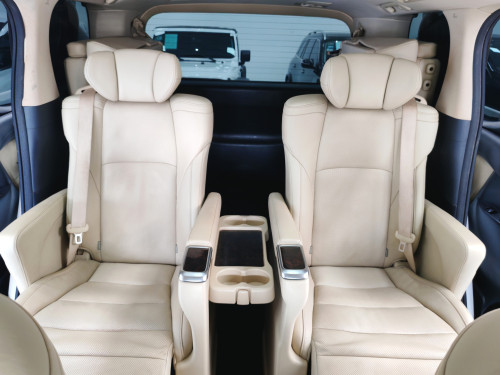 2019 TOYOTA 埃尔法  7 座 | 租售