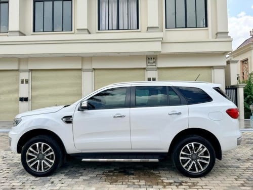 2020 Ford Everest Titanium Full Option​ 2.0L BI-TURBO
