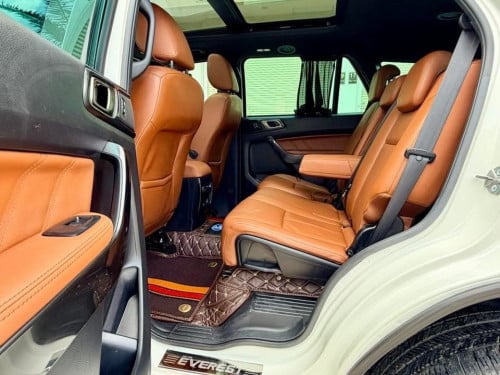 2020 Ford Everest Titanium Full Option​ 2.0L BI-TURBO