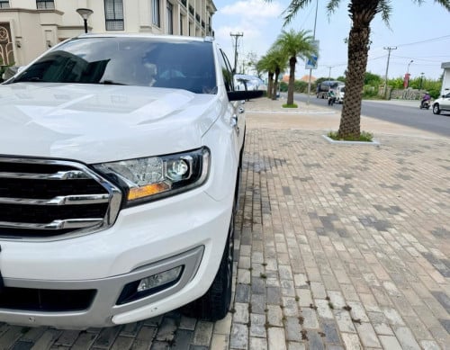 2020 Ford Everest Titanium Full Option​ 2.0L BI-TURBO