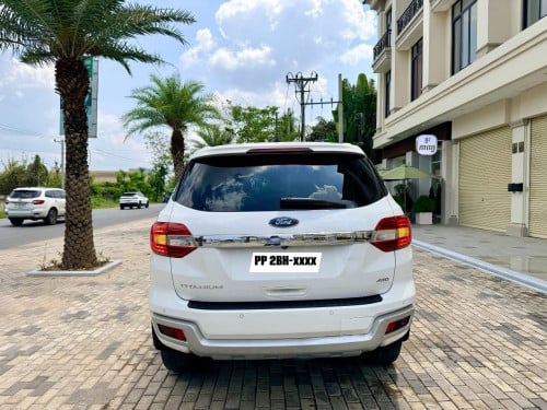 2020 Ford Everest Titanium Full Option​ 2.0L BI-TURBO