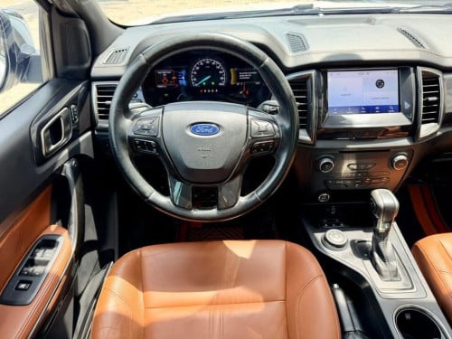 2020 Ford Everest Titanium Full Option​ 2.0L BI-TURBO